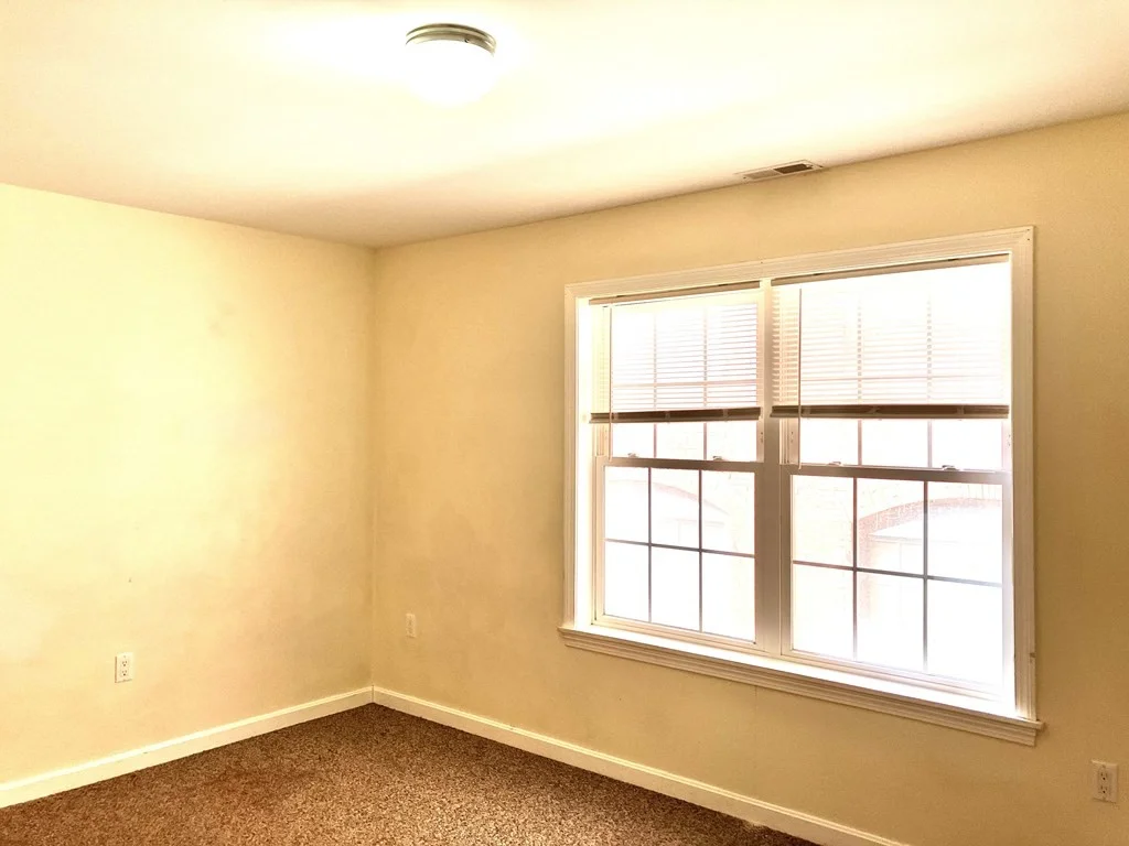 3 bed, 2 bath apartment for rent at 45-51 Liberty Unit 45, Lynn — photo 8 of 11