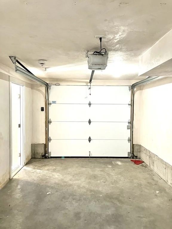 3 bed, 2 bath apartment for rent at 45-51 Liberty Unit 45, Lynn — photo 2 of 11