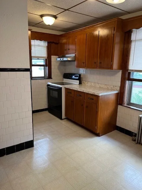 2 bed, 1 bath apartment for rent at 45 Alexander Ave Unit 2, Medford — photo 3 of 9