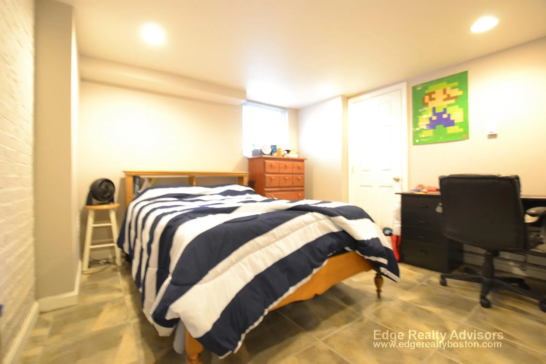 4 bed, 2 bath apartment for rent at 45 Allston St Unit 2, Allston — photo 4 of 9