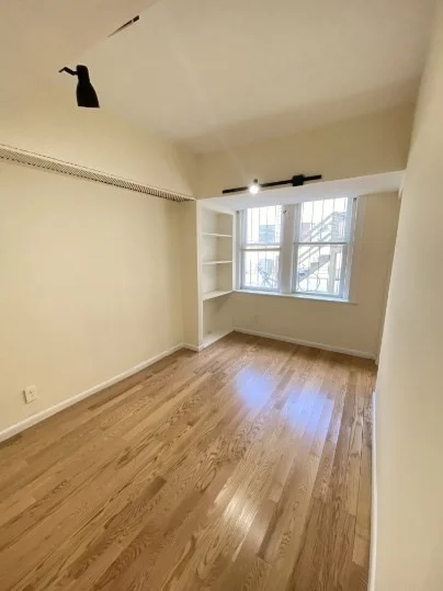 3 bed, 1 bath apartment for rent at 45 Ashford St Unit 1, Allston — photo 3 of 7