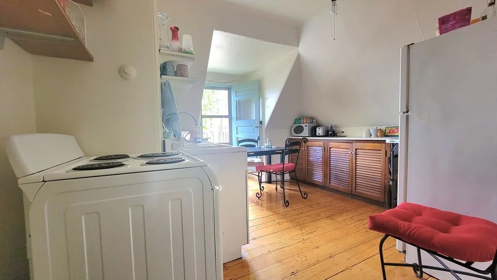 2 bed, 1 bath apartment for rent at 45 Auburn St Unit 3, Coolidge Corner — photo 9 of 13