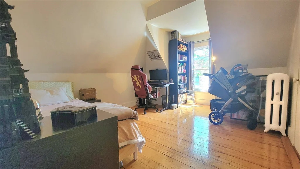2 bed, 1 bath apartment for rent at 45 Auburn St Unit 3, Coolidge Corner — photo 7 of 13
