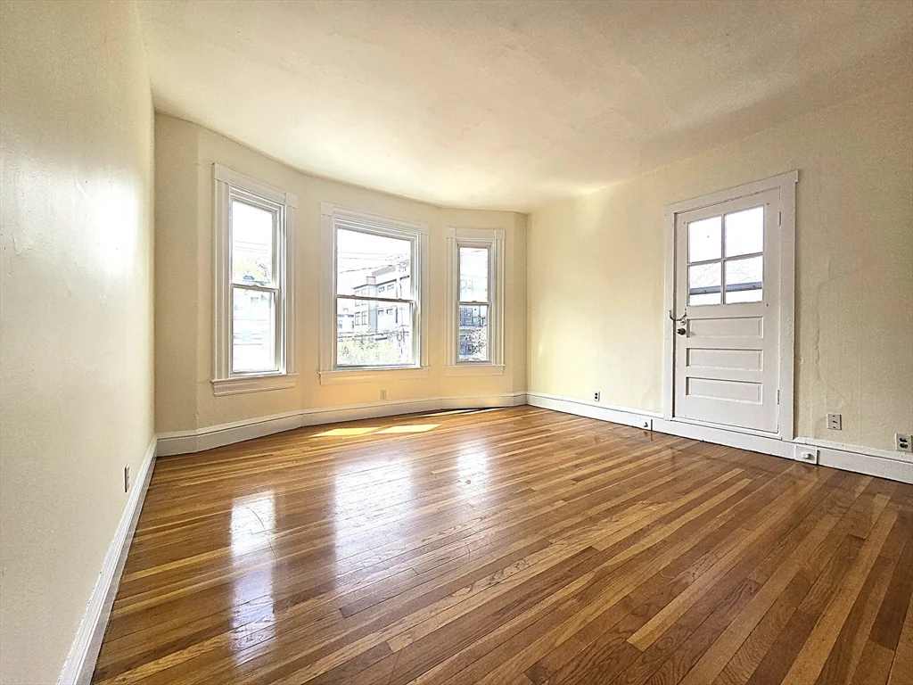 2 bed, 1 bath apartment for rent at 45 Auburn Unit 2, Coolidge Corner — photo 2 of 13