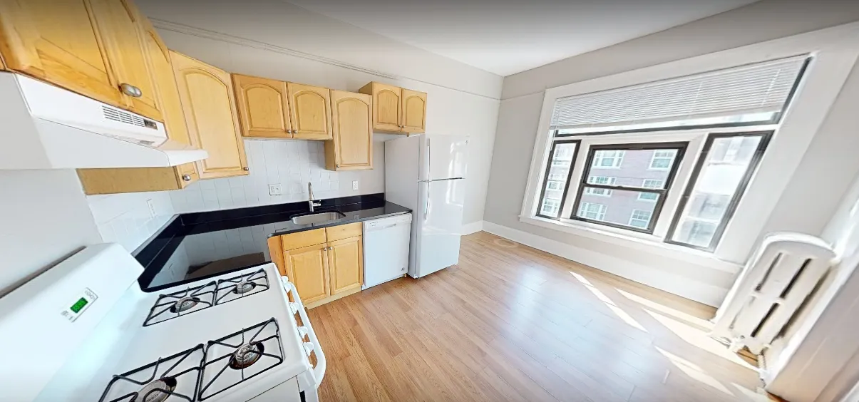 Studio bed, 1 bath apartment for rent at 45 Bay State Rd Unit 5F, Fenway