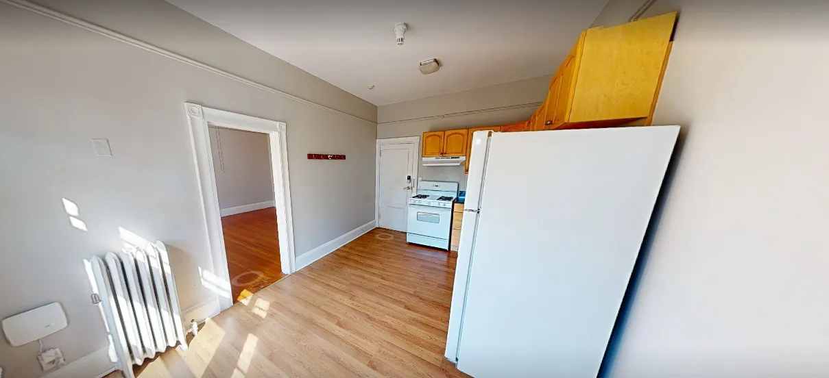Studio bed, 1 bath apartment for rent at 45 Bay State Rd Unit 5F, Fenway — photo 2 of 4