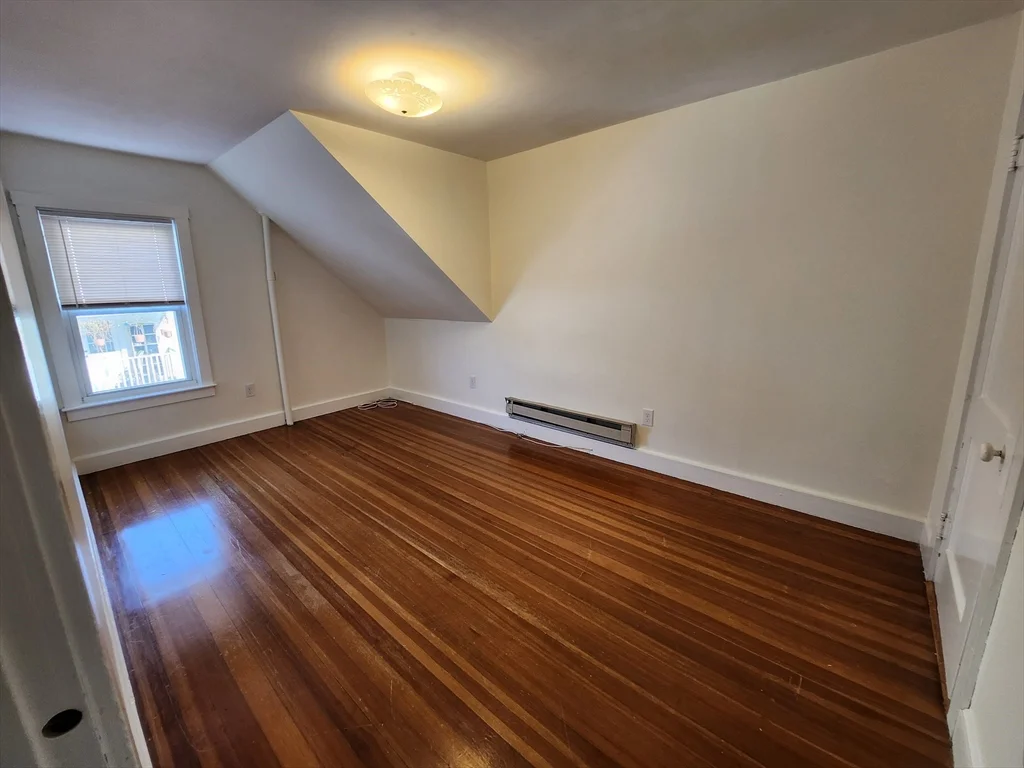 4 bed, 1 bath apartment for rent at 45 Blaney St Unit 2, Swampscott — photo 12 of 12