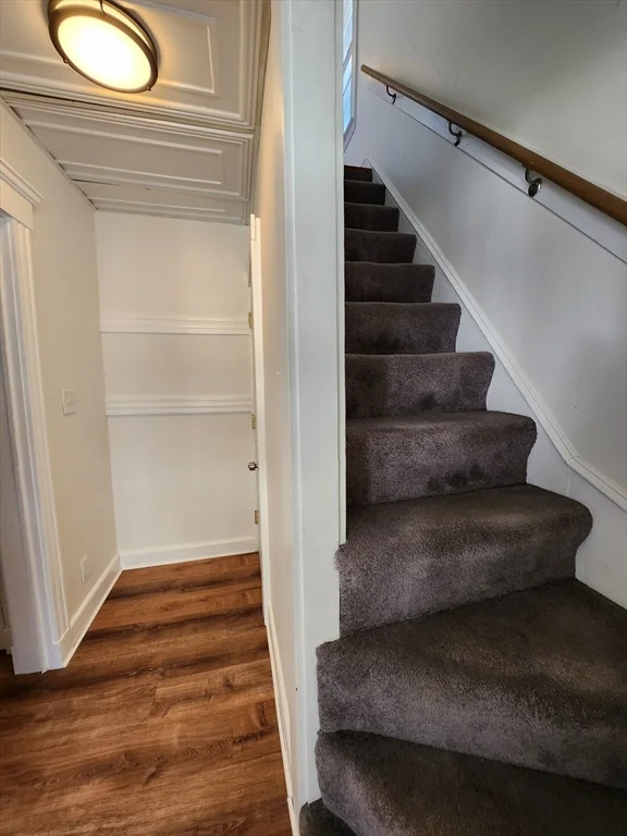 4 bed, 1 bath apartment for rent at 45 Blaney St Unit 2, Swampscott — photo 8 of 12