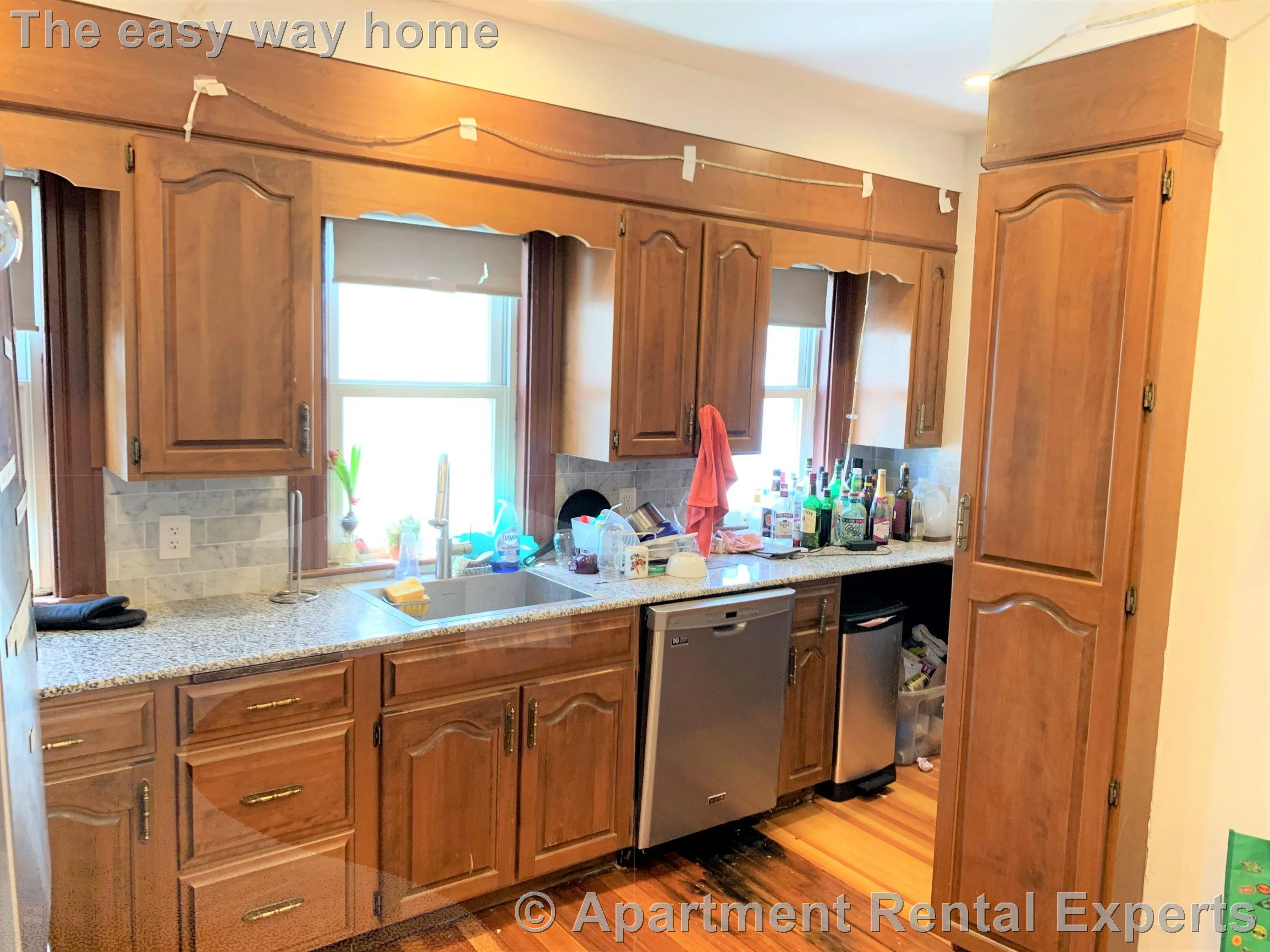 5 bed, 1 bath apartment for rent at 45 Bowdoin St Unit 2, Tufts — photo 2 of 15