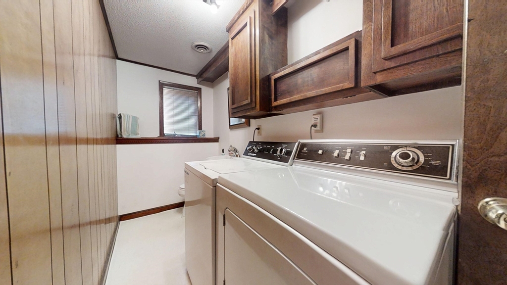 3 bed, 2 bath apartment for rent at 45 Brentwood Rd, Chelmsford — photo 19 of 22