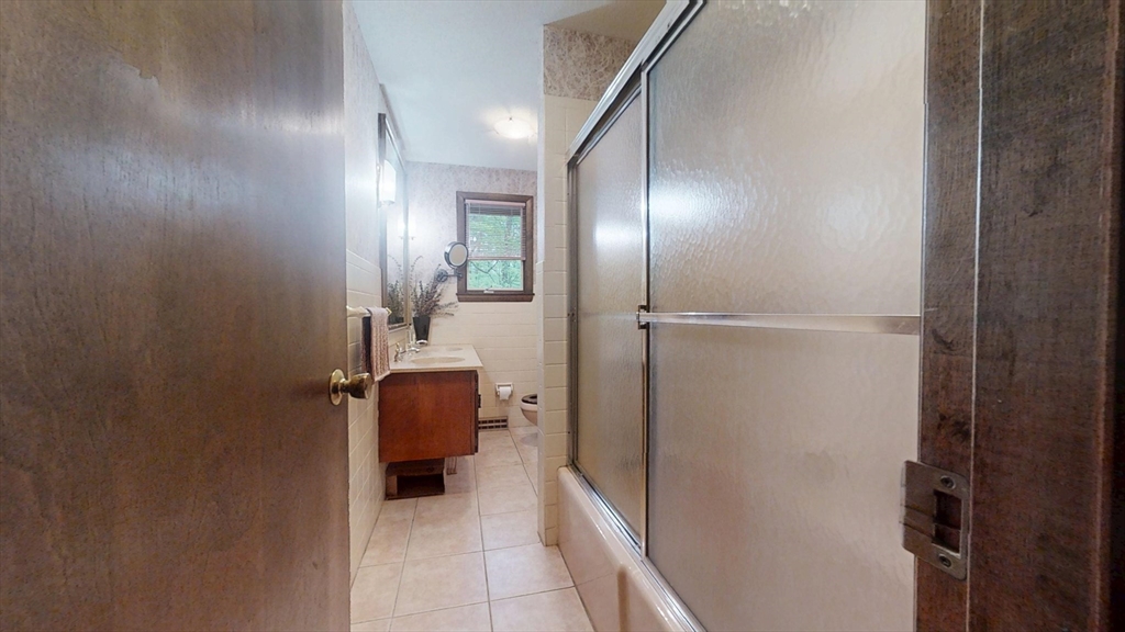 3 bed, 2 bath apartment for rent at 45 Brentwood Rd, Chelmsford — photo 16 of 22