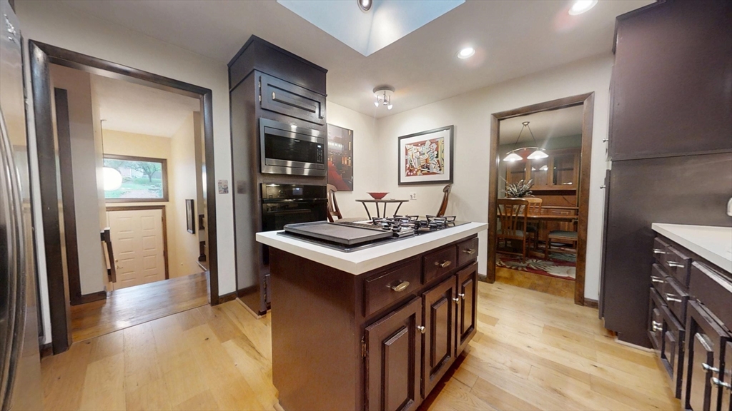 3 bed, 2 bath apartment for rent at 45 Brentwood Rd, Chelmsford — photo 6 of 22