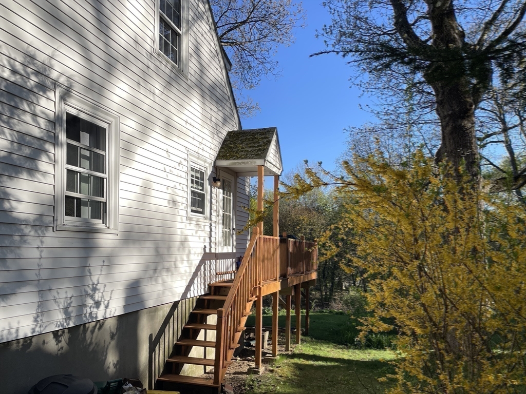 4 bed, 2 bath apartment for rent at 45 Bridge St, Lexington — photo 31 of 40