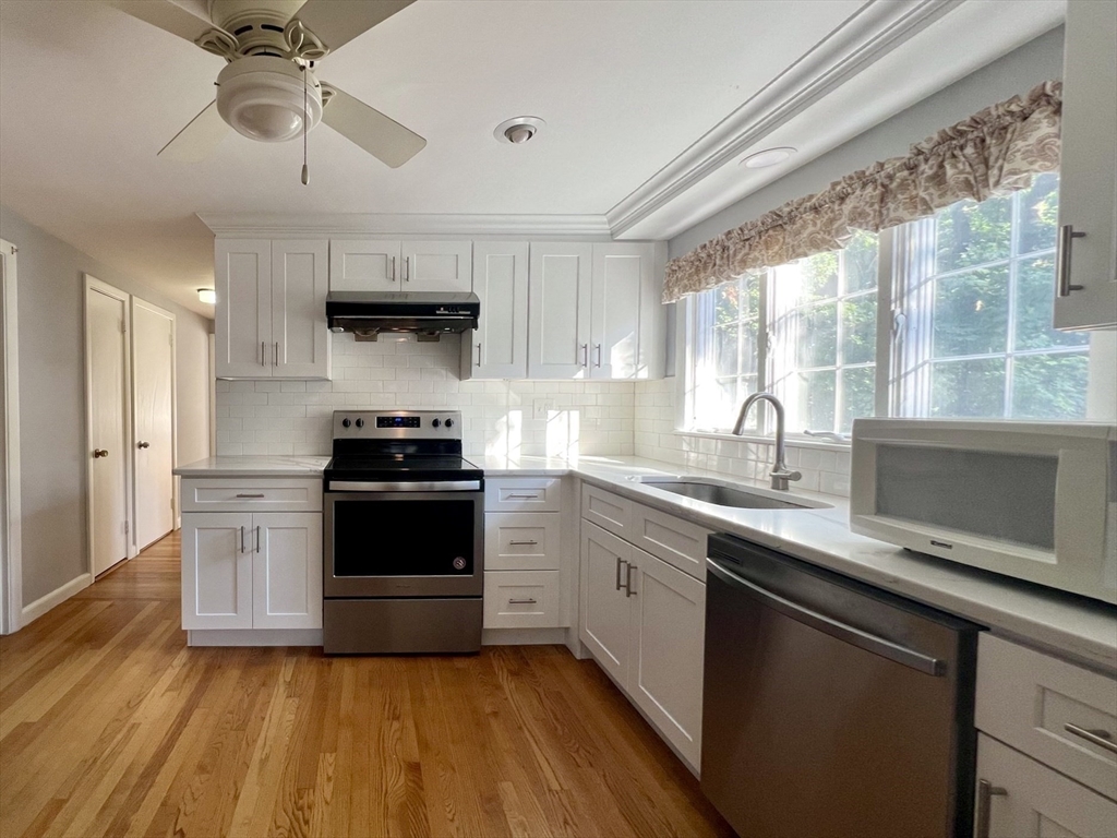 4 bed, 2 bath apartment for rent at 45 Bridge St, Lexington — photo 8 of 40