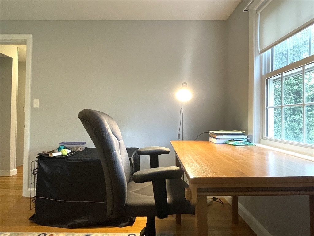4 bed, 2 bath apartment for rent at 45 Bridge St, Lexington — photo 20 of 40