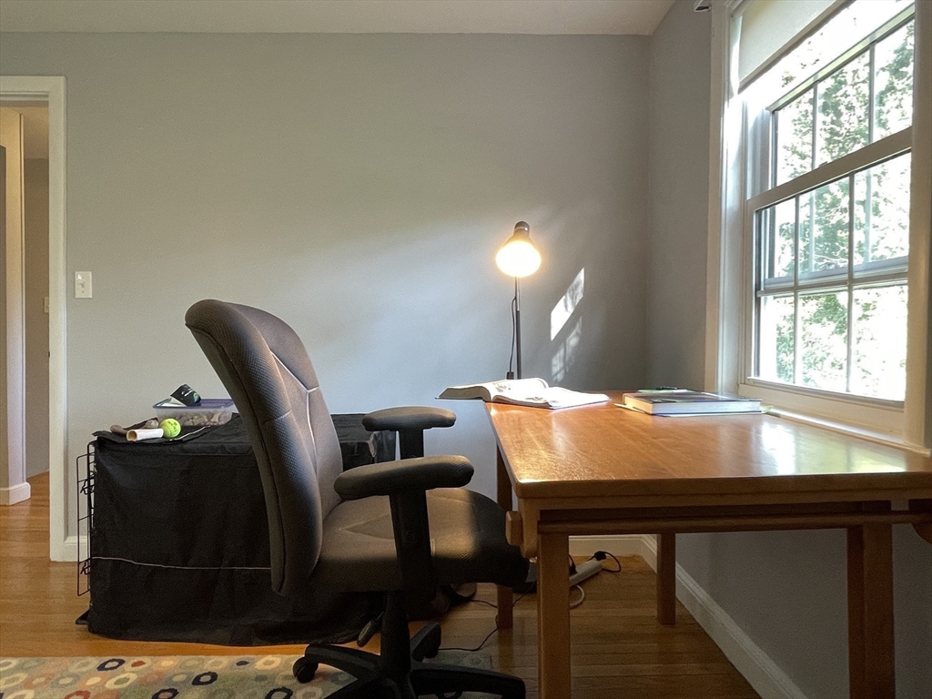 4 bed, 2 bath apartment for rent at 45 Bridge St, Lexington — photo 24 of 40