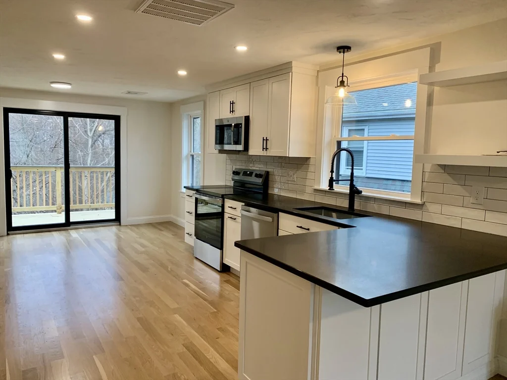 4 bed, 2 bath apartment for rent at 45 Brook Rd Unit 45, Quincy Center — photo 3 of 11