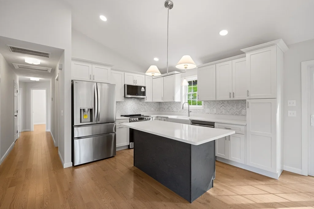 3 bed, 3 bath apartment for rent at 45 Brookfield Rd Unit 45, North Brookfield — photo 3 of 13