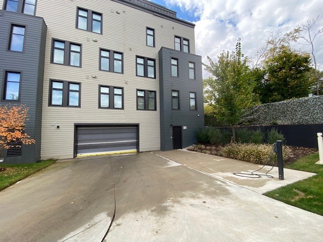 2 bed, 2 bath apartment for rent at 45 Burnett St Unit 202, Jamaica Plain — photo 28 of 29