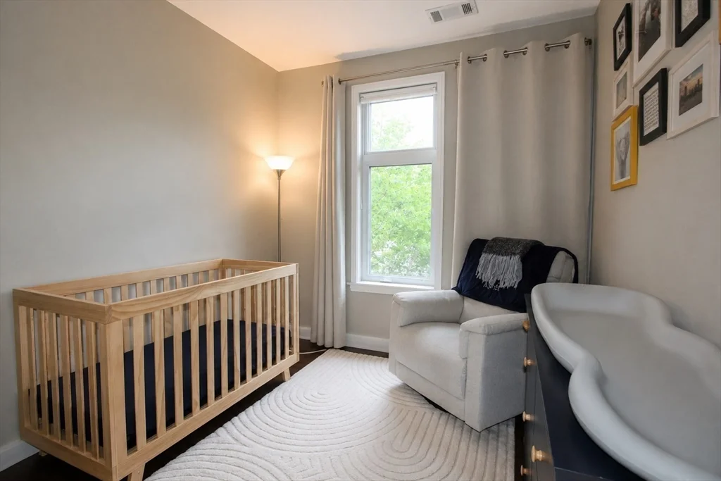 3 bed, 2 bath apartment for rent at 45 Burnett Unit 206, Jamaica Plain — photo 7 of 12