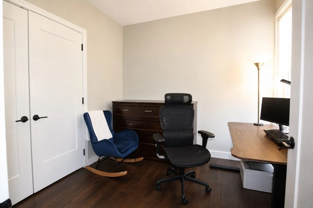 3 bed, 2 bath apartment for rent at 45 Burnett Unit 206, Jamaica Plain — photo 6 of 12