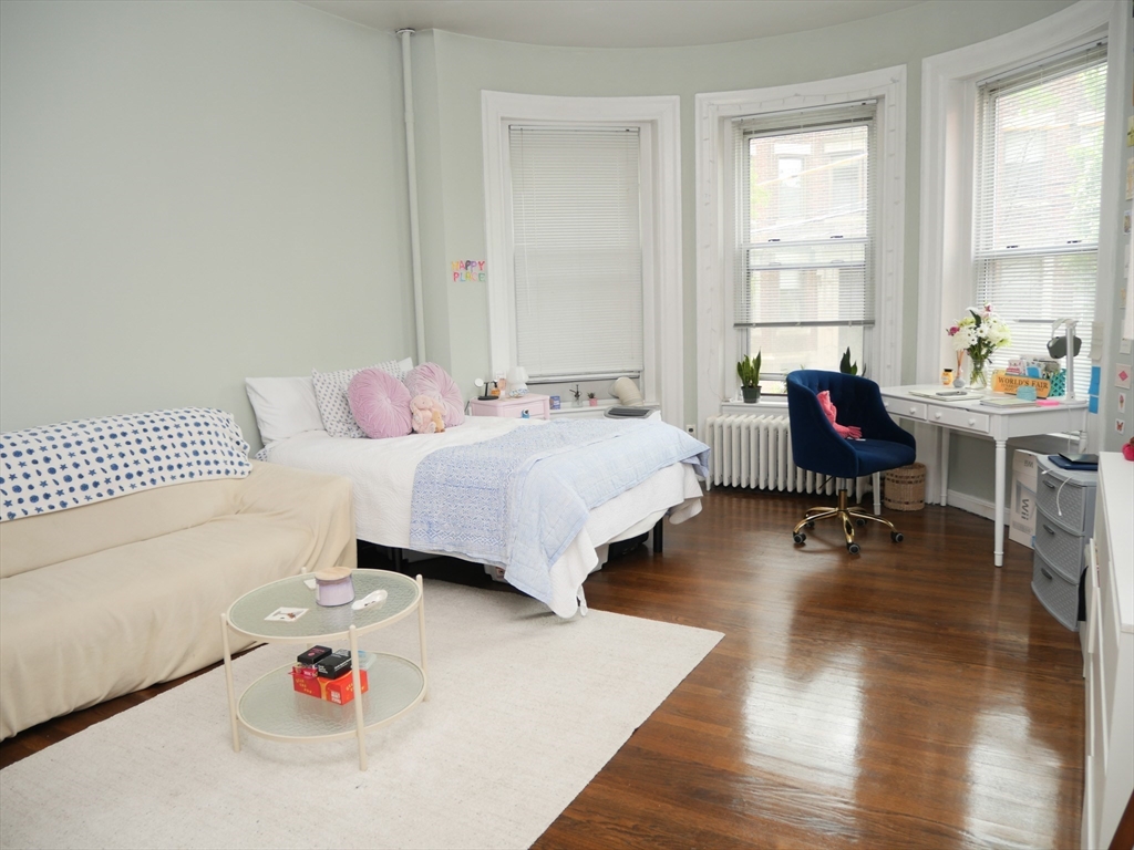 Studio bed, 1 bath apartment for rent at 45 Carlton Unit 1, Longwood — photo 2 of 6