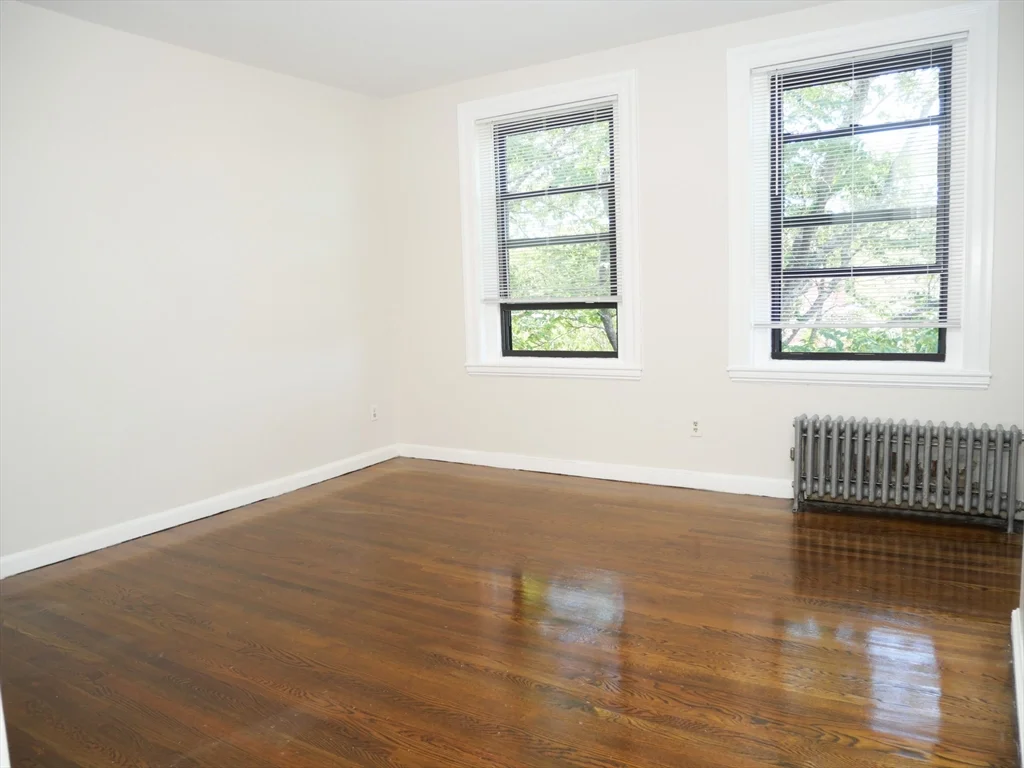 1 bed, 1 bath apartment for rent at 45 Carlton Unit 5, Longwood — photo 4 of 5