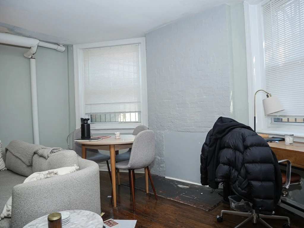 2 bed, 1 bath apartment for rent at 45 Carlton Unit 9, Coolidge Corner — photo 5 of 8