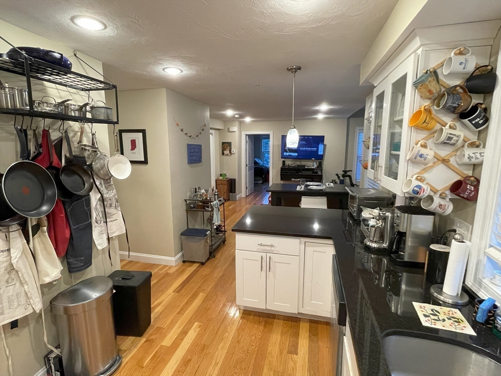 3 bed, 1 bath apartment for rent at 45 Catherine St Unit 2, Jamaica Plain — photo 4 of 14