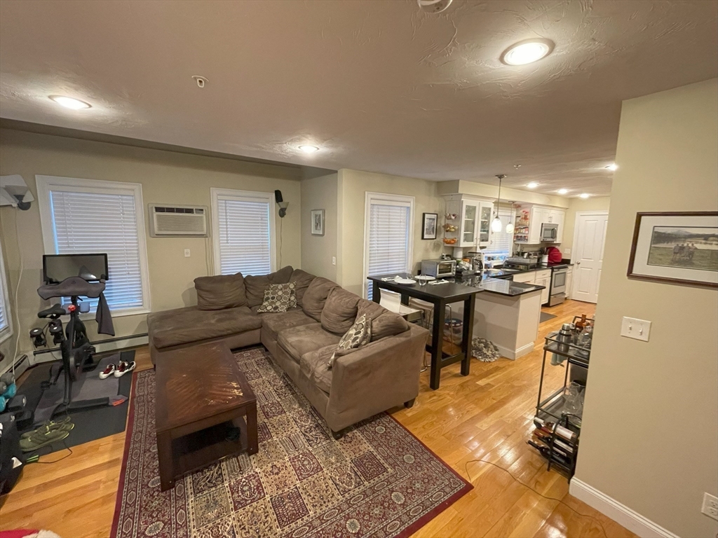 3 bed, 1 bath apartment for rent at 45 Catherine St Unit 2, Jamaica Plain — photo 7 of 14