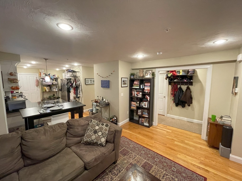 3 bed, 1 bath apartment for rent at 45 Catherine St Unit 2, Jamaica Plain — photo 6 of 14