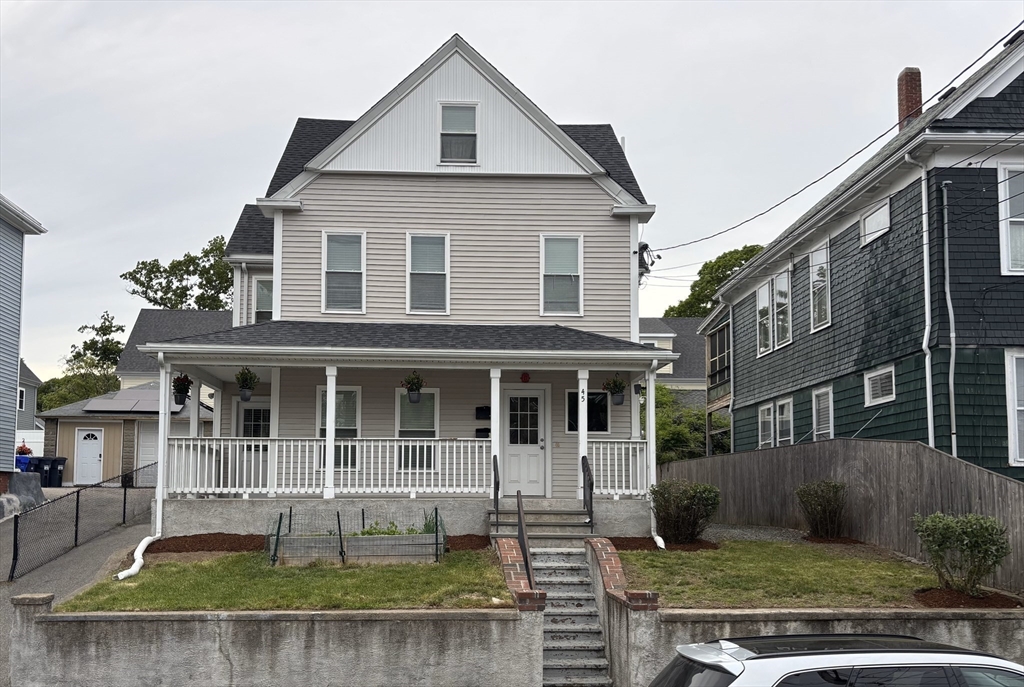 3 bed, 1 bath apartment for rent at 45 Catherine St Unit 2, Jamaica Plain — photo 1 of 14