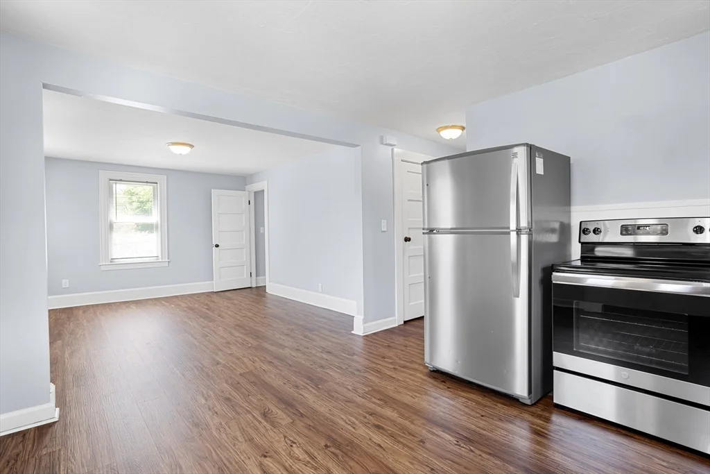 3 bed, 1 bath apartment for rent at 45 Central St Unit 2, South Easton — photo 15 of 30
