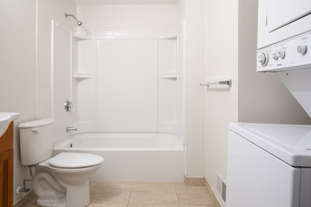 2 bed, 1 bath apartment for rent at 45 Chelsea St Unit 3, East Boston — photo 10 of 10