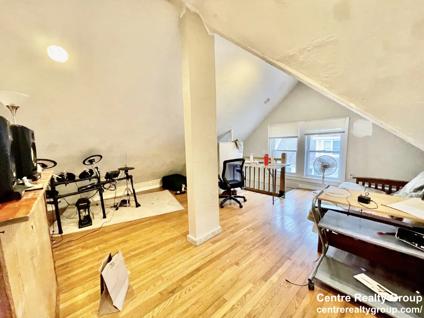 6 bed, 2 bath apartment for rent at 45 Cherokee St Unit 3, Mission Hill — photo 9 of 24