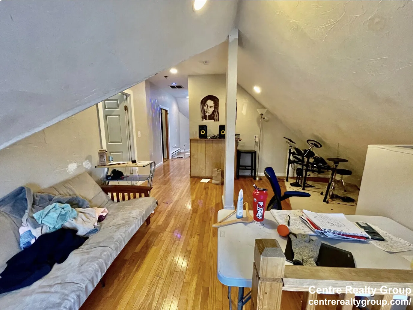 6 bed, 2 bath apartment for rent at 45 Cherokee St Unit 3A, Mission Hill — photo 8 of 24