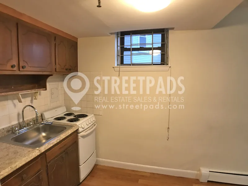 Studio bed, 1 bath apartment for rent at 45 Chester St Unit B2, Brighton — photo 7 of 9