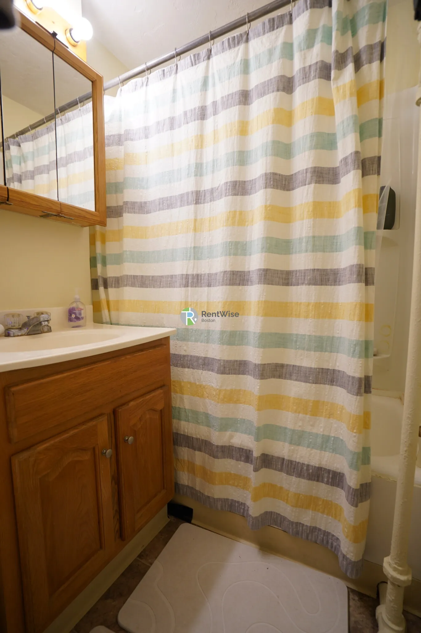 2 bed, 1 bath apartment for rent at 45 Chestnut Hill Ave Unit 11, Brighton — photo 10 of 19