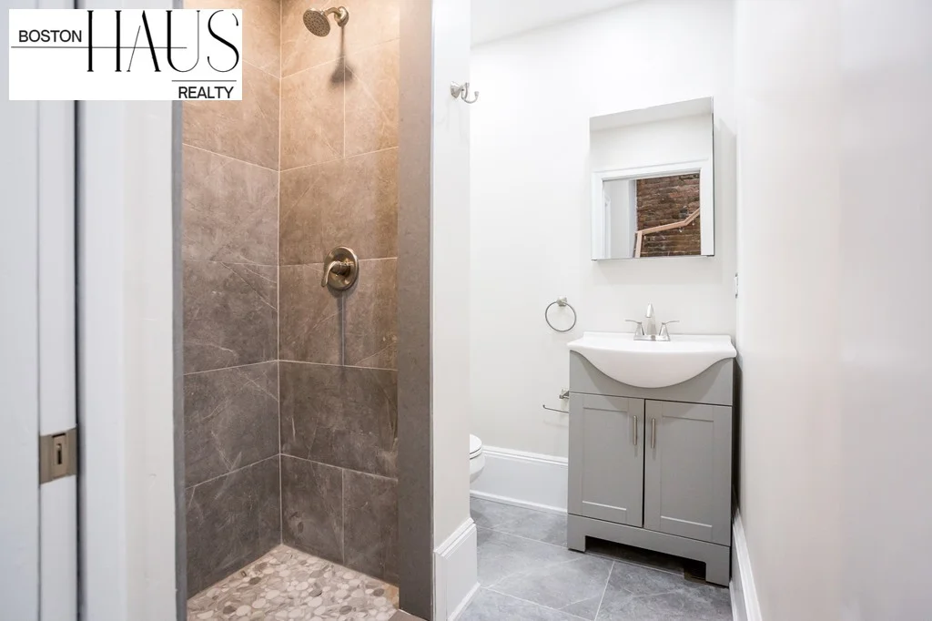 3 bed, 3 bath apartment for rent at 45 Clarendon St Unit 1, South End — photo 11 of 12