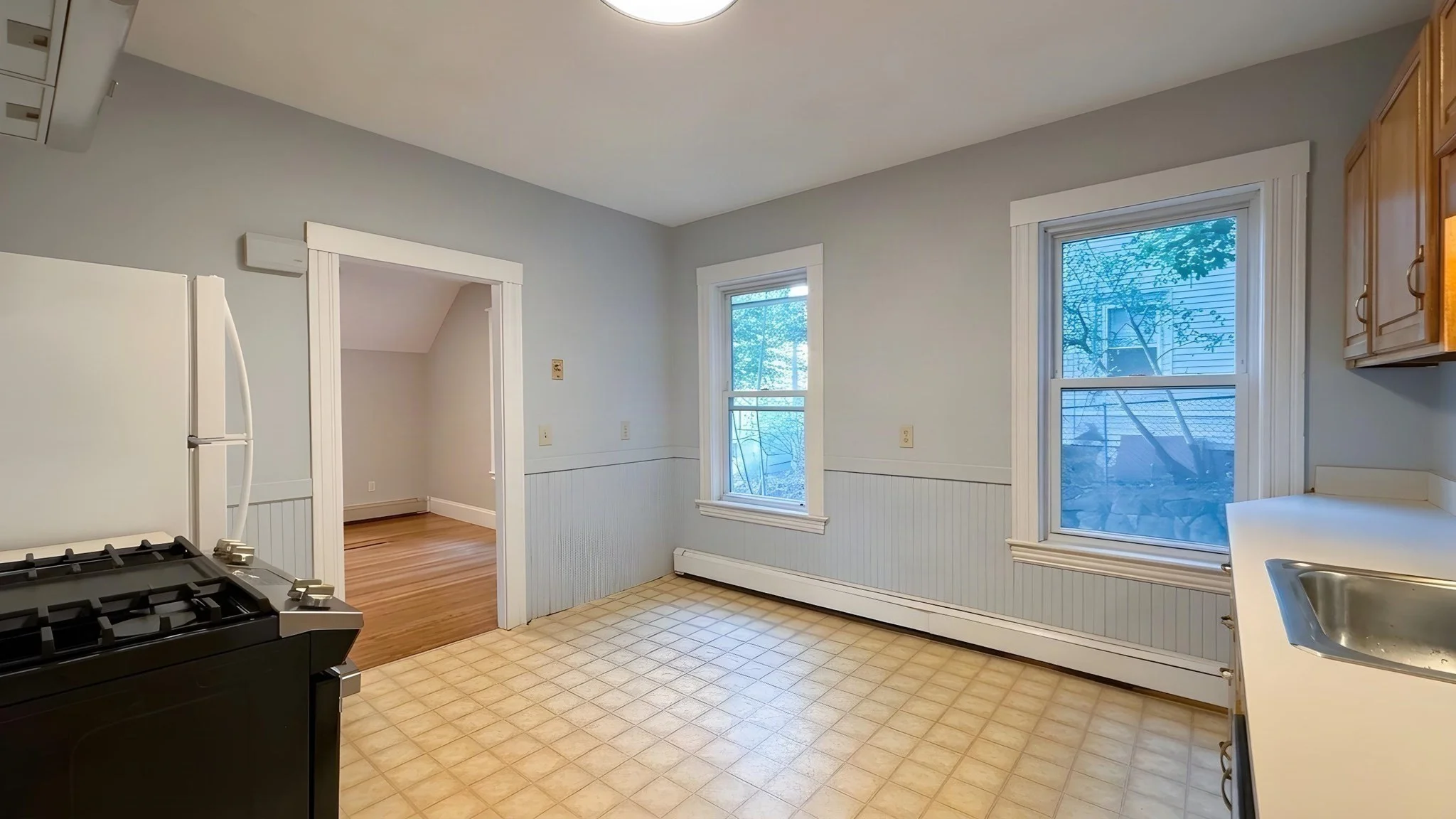 1 bed, 1 bath apartment for rent at 45 Columbus Ave Unit 1, Banks Square — photo 4 of 18