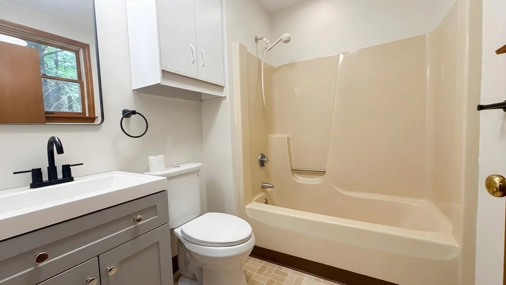 2 bed, 1 bath apartment for rent at 45 Columbus Ave Unit 2, Banks Square — photo 12 of 20