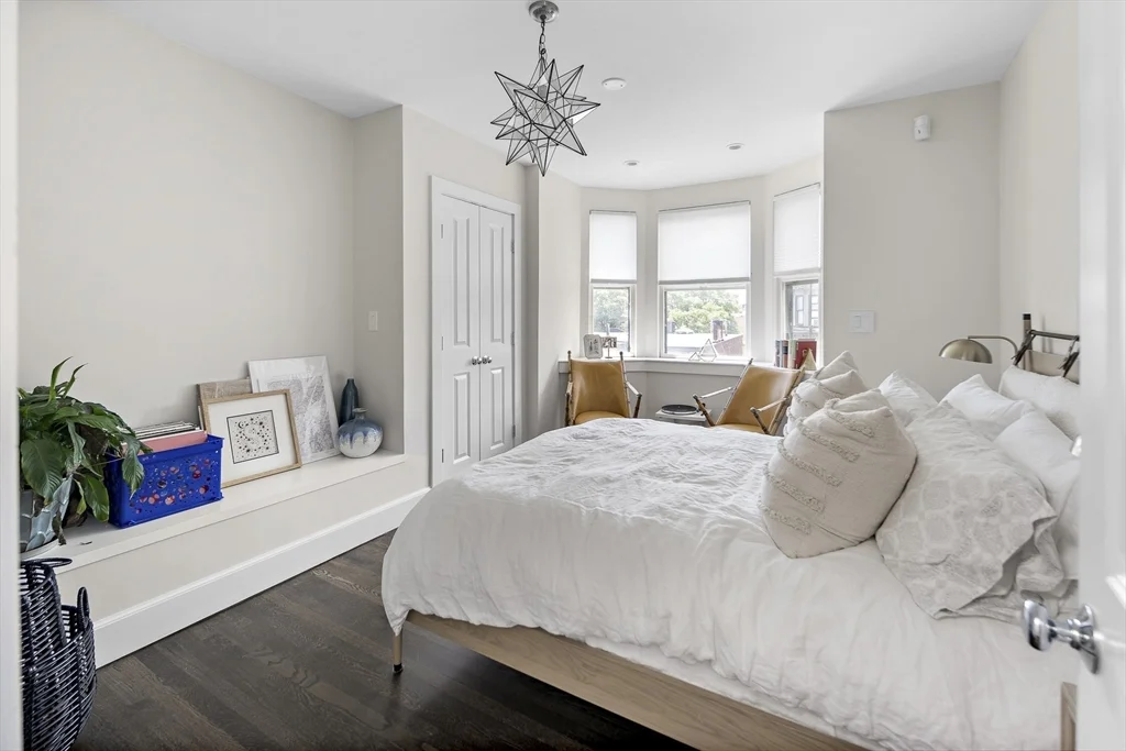 3 bed, 3 bath apartment for rent at 45 Concord Sq Unit 3, South End — photo 16 of 29