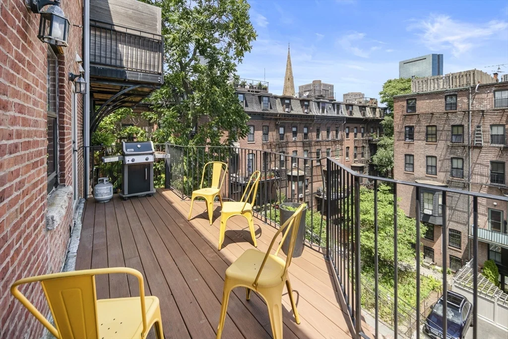 3 bed, 3 bath apartment for rent at 45 Concord Sq Unit 3, South End — photo 10 of 29