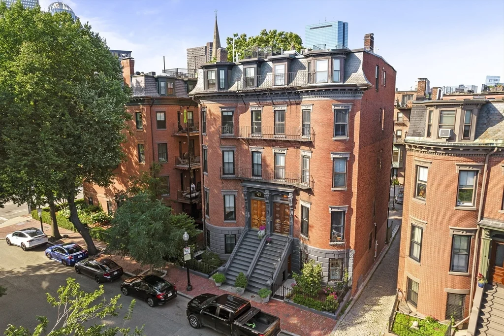 3 bed, 3 bath apartment for rent at 45 Concord Sq Unit 3, South End — photo 23 of 29