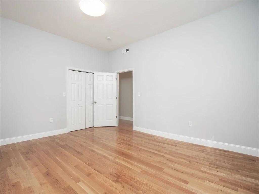 3 bed, 1 bath apartment for rent at 45 Crawford St Unit 1, Roxbury — photo 12 of 32