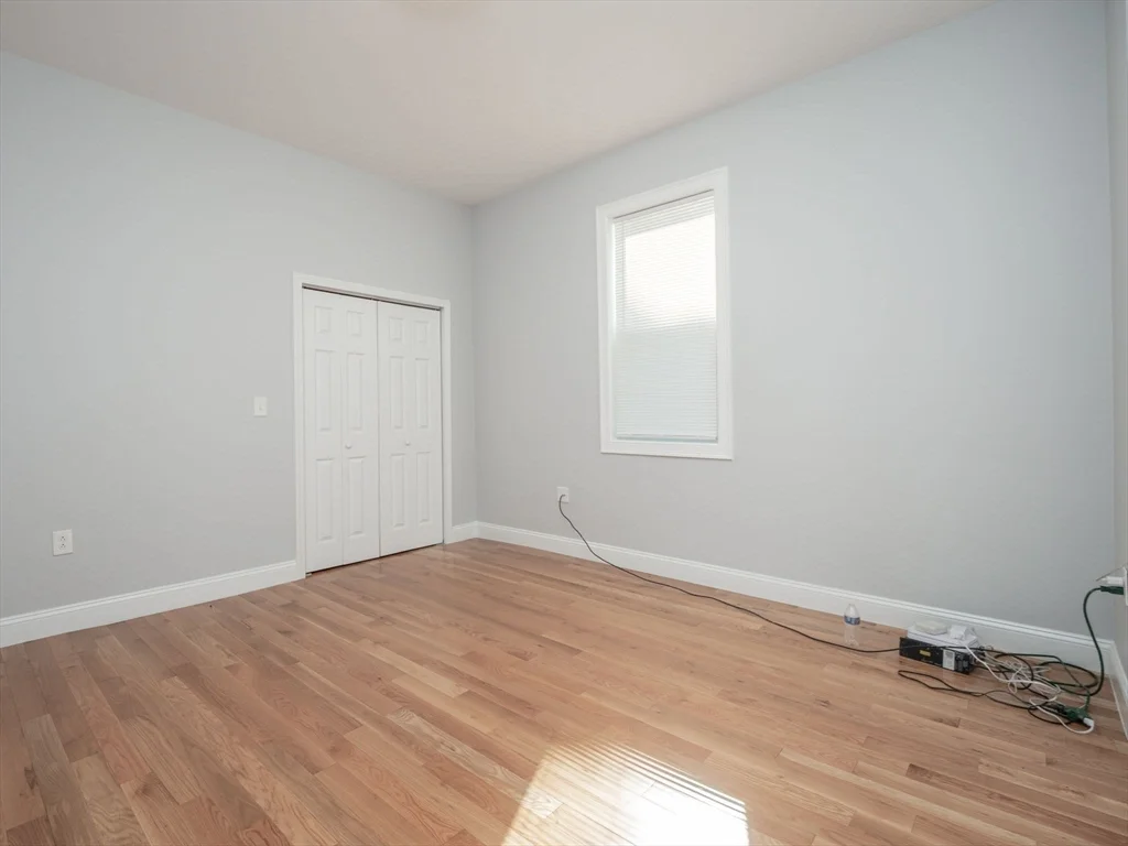 3 bed, 1 bath apartment for rent at 45 Crawford St Unit 1, Roxbury — photo 7 of 32