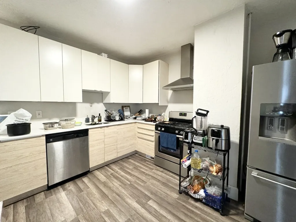 4 bed, 2 bath apartment for rent at 45 Crescent Ave Unit 1, Dorchester