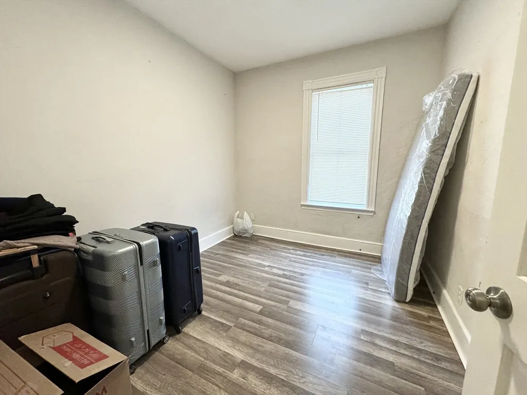 4 bed, 2 bath apartment for rent at 45 Crescent Ave Unit 1, Dorchester — photo 7 of 9