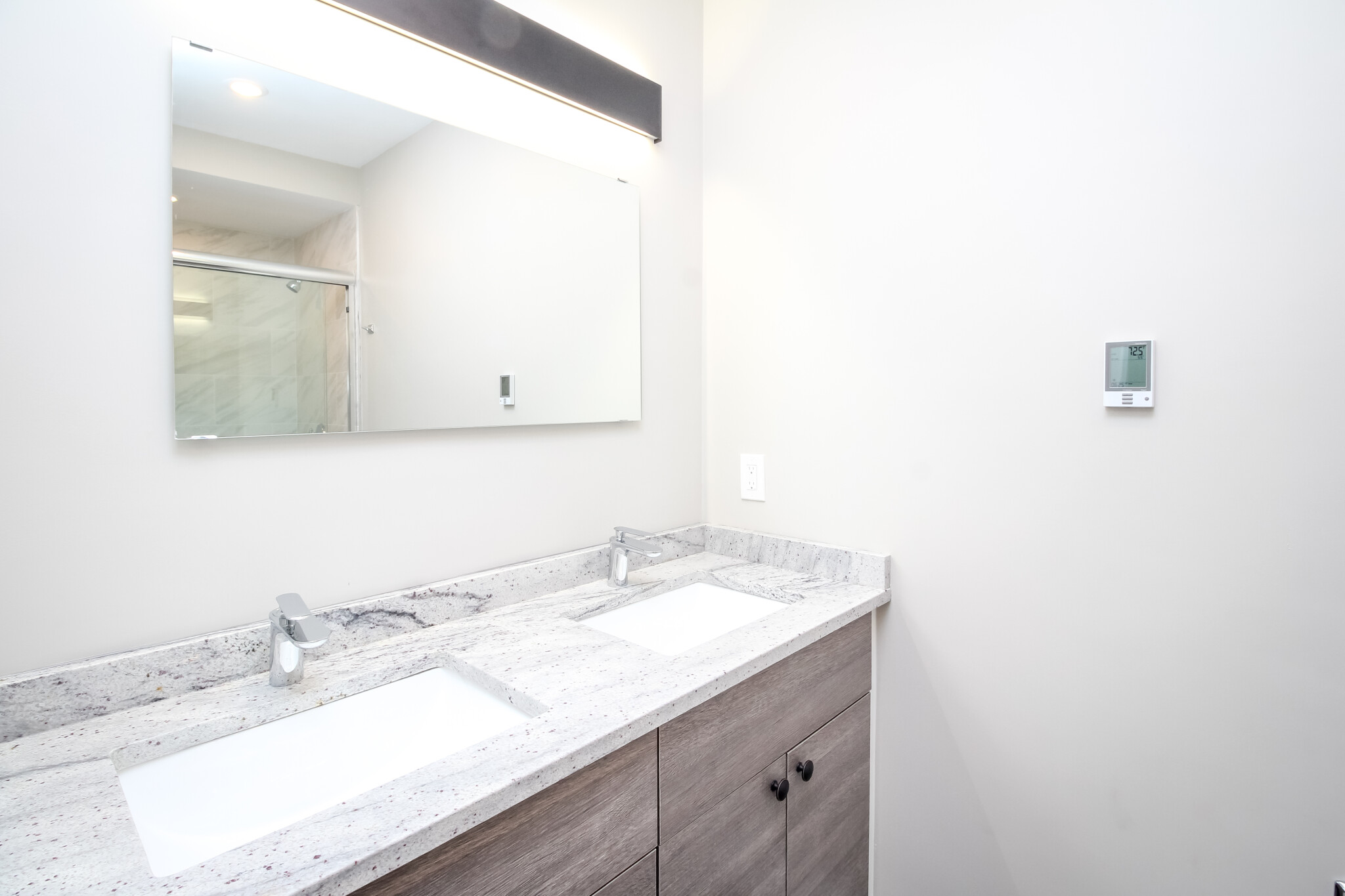 3 bed, 2 bath apartment for rent at 45 Cypress St Unit 2, Emerson Gardens — photo 7 of 14