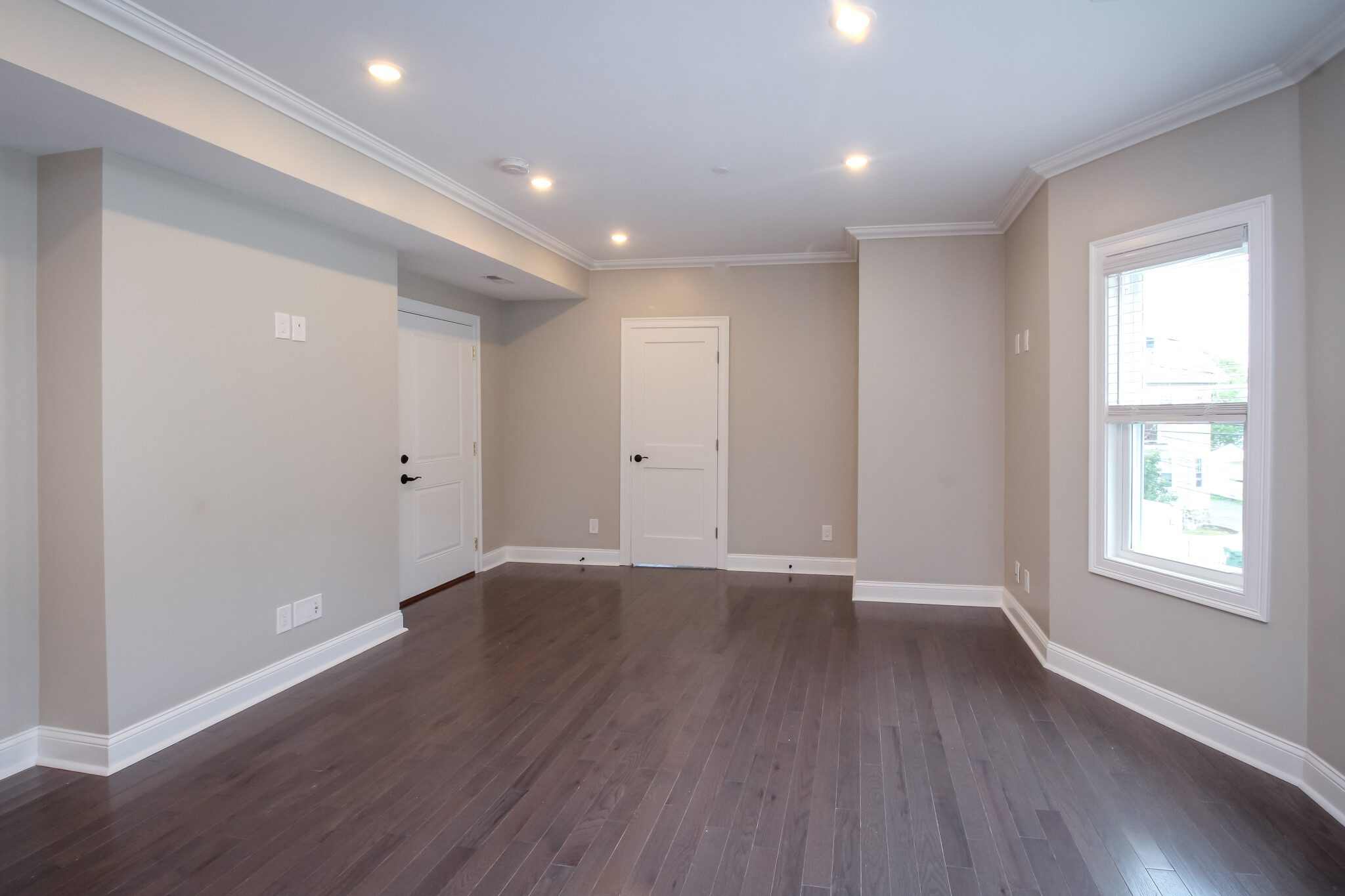 3 bed, 2 bath apartment for rent at 45 Cypress St Unit 2, Emerson Gardens — photo 5 of 14